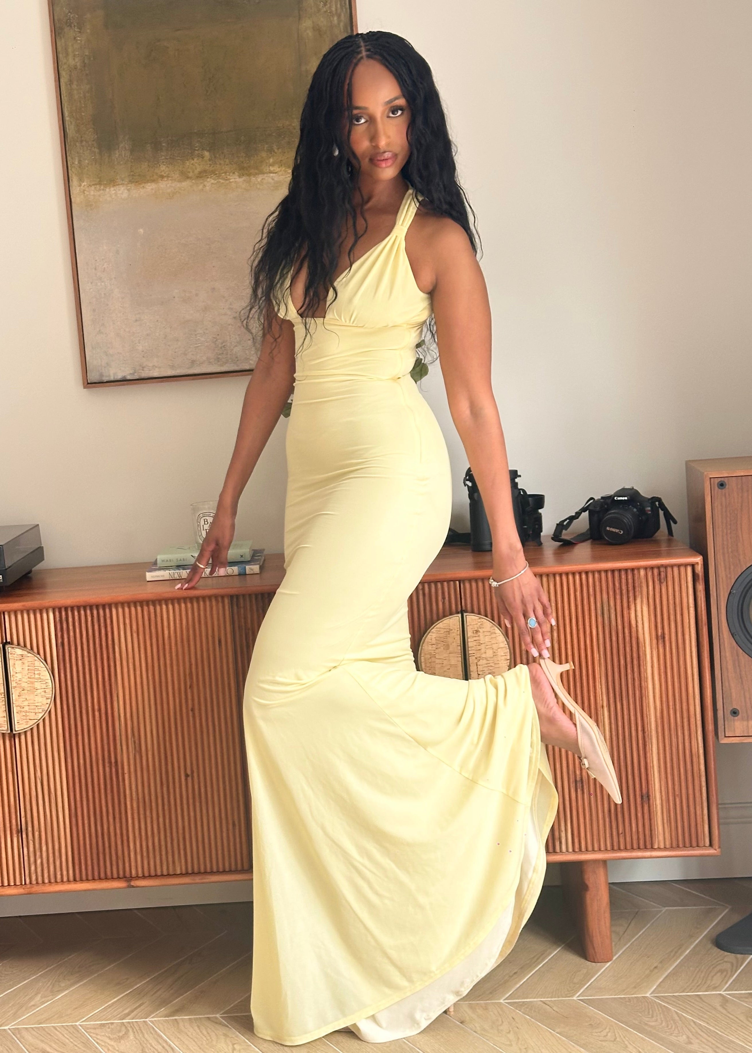 'Andy' - Adjustable Fishtail Shell Cup Maxi - Butter Yellow